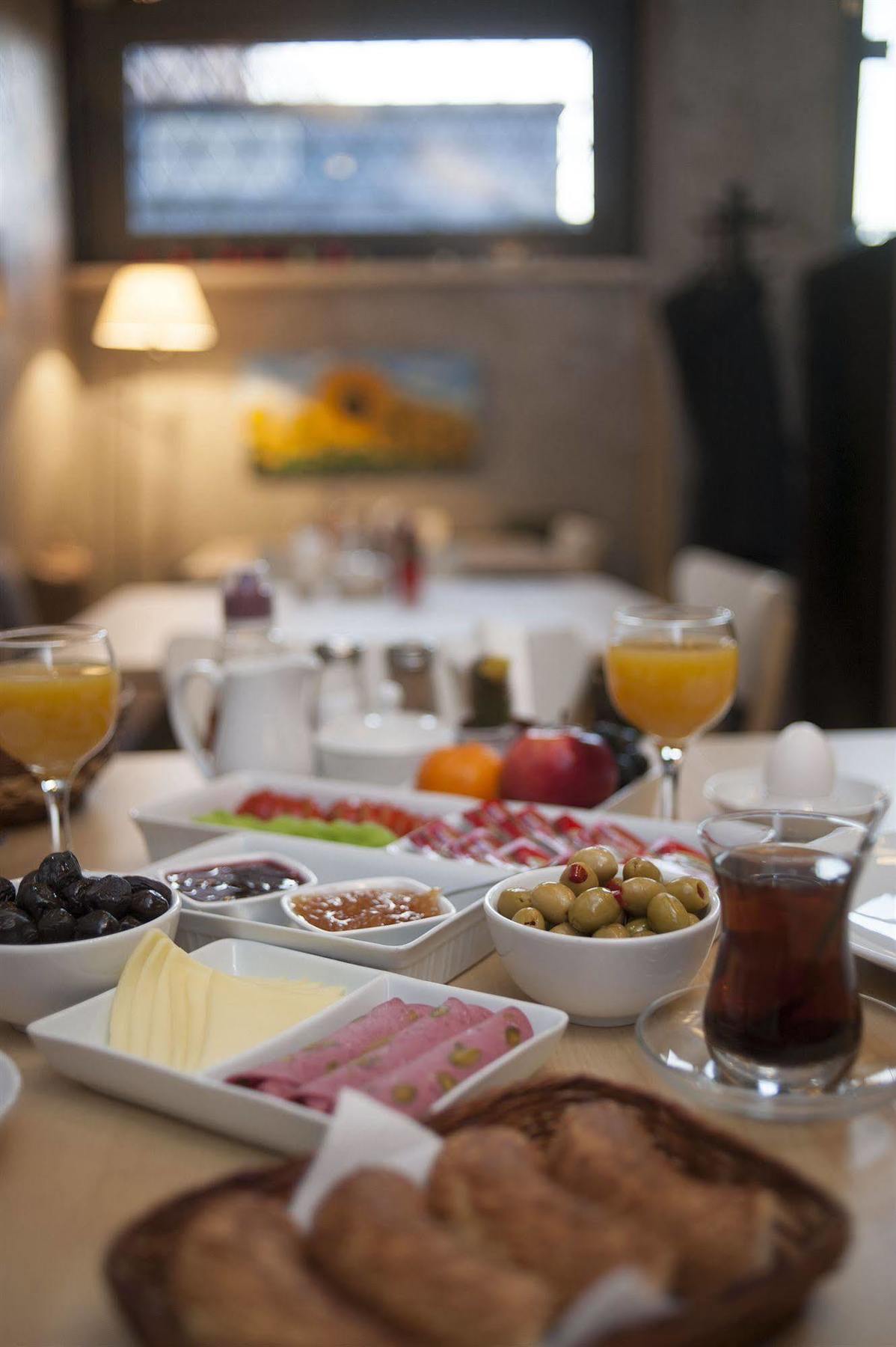 Hotel Peradays Estambul Restaurante foto